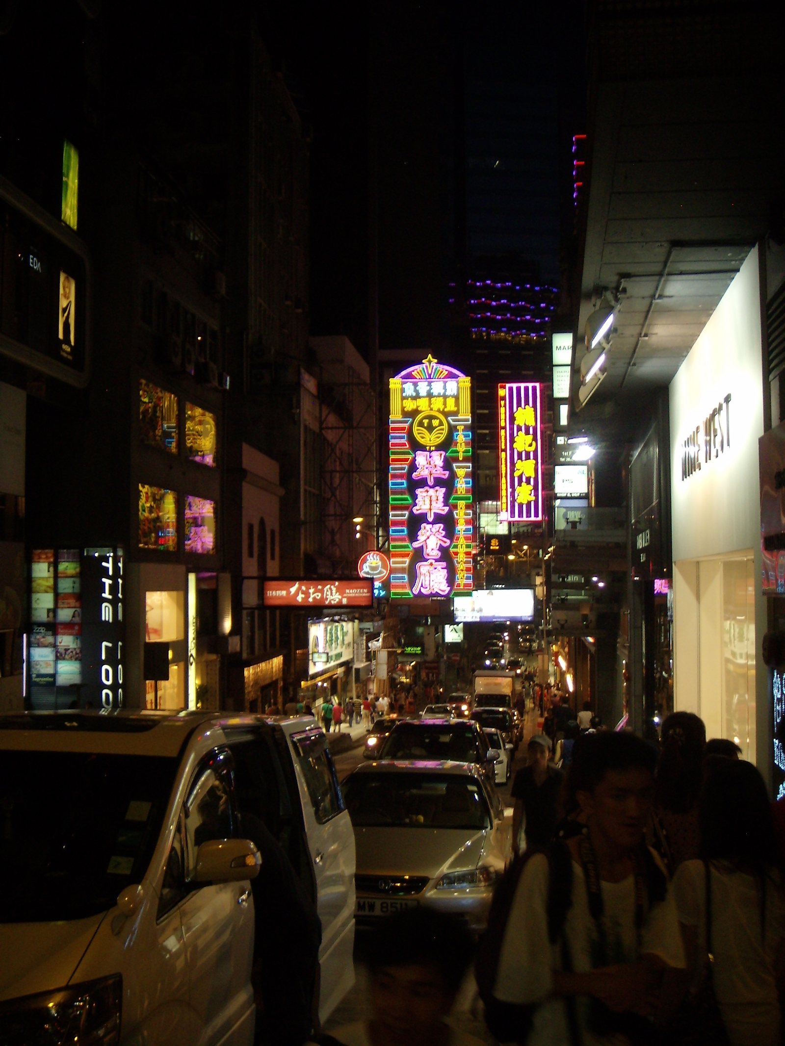 Lan Kwai Fong: Meeting Strangers In the Night In Hong Kong's Party Zone