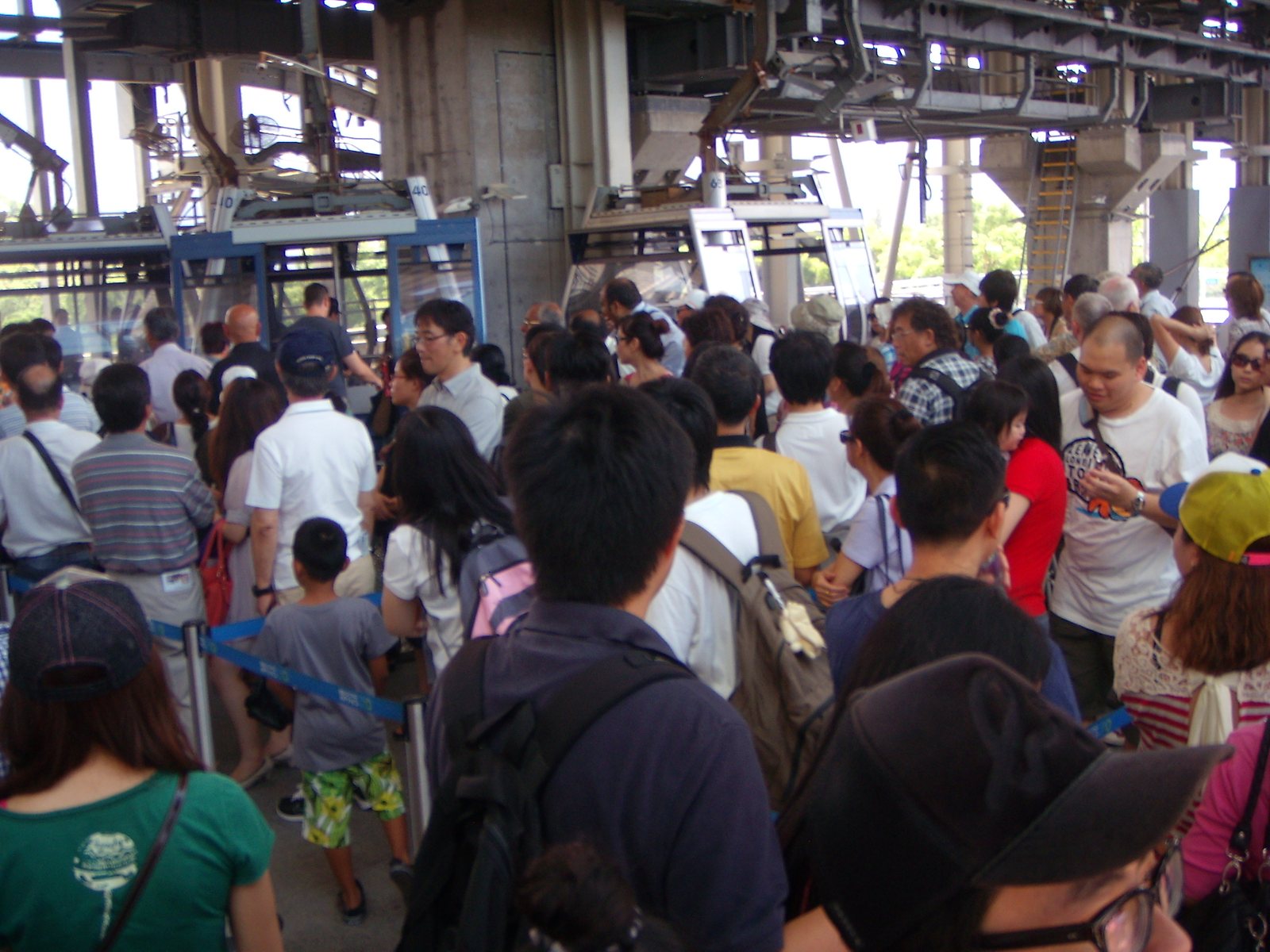 Looks like many people weren’t up for trekking by foot to the Buddha!