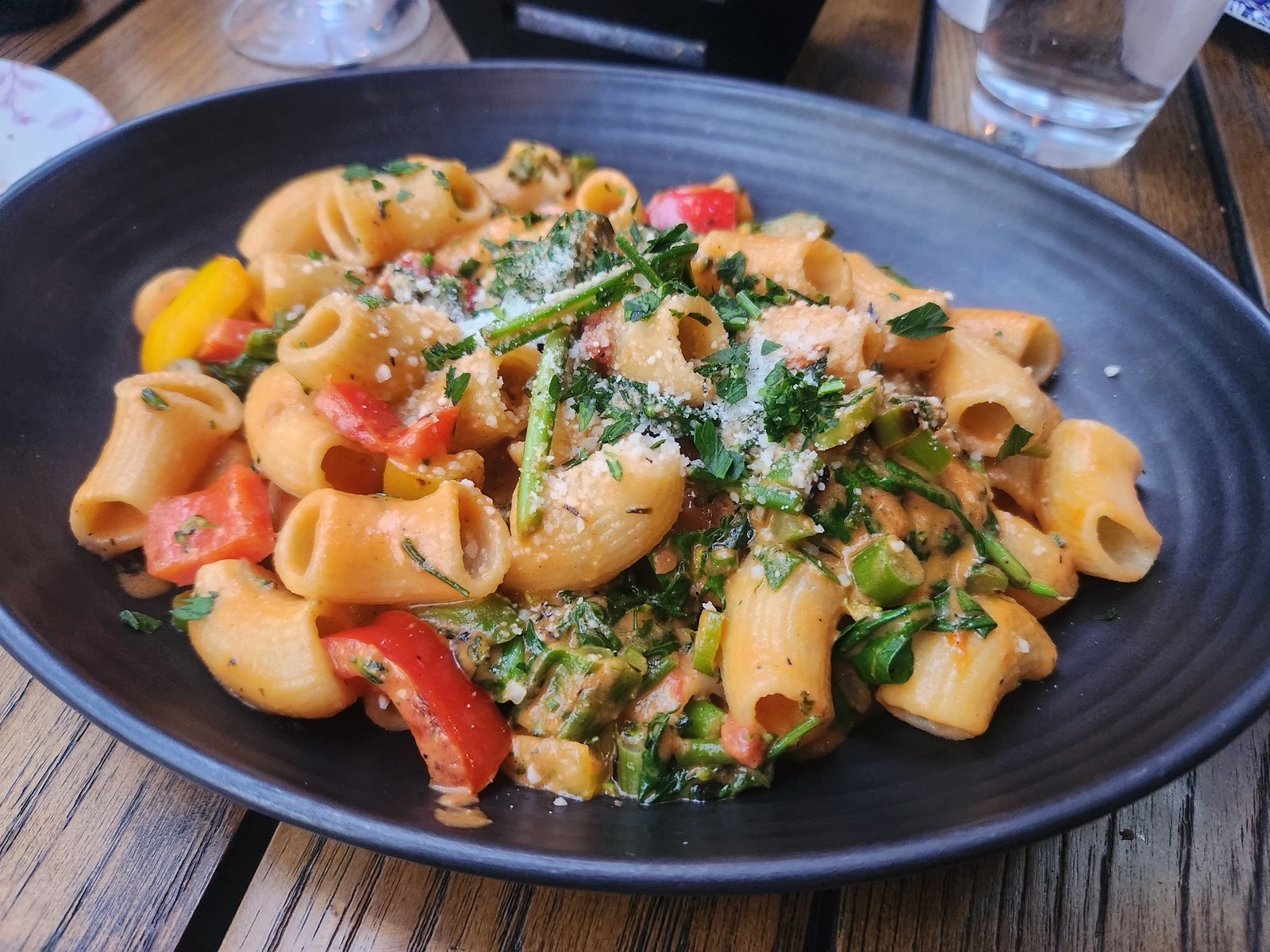 Pasta with diced bellpeppers